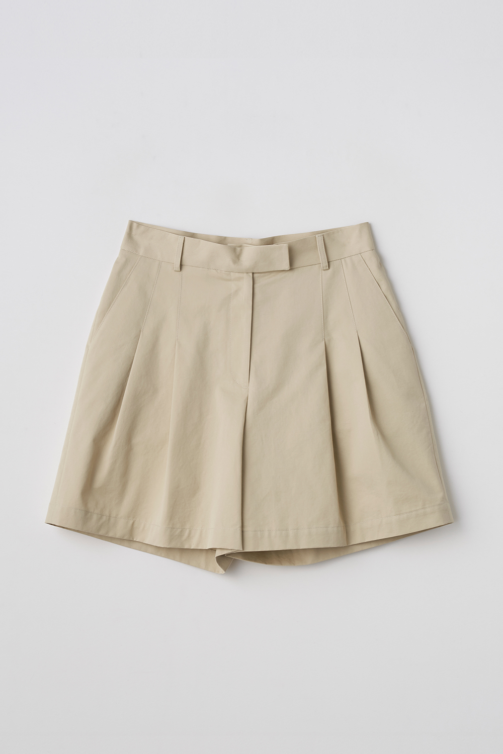Two Tuck Shorts_BE